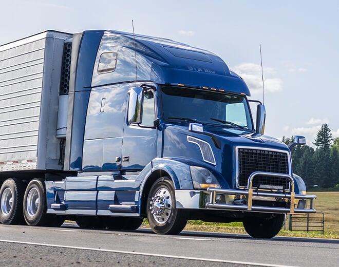 Sleeper Semi Truck With Reefer Trailer